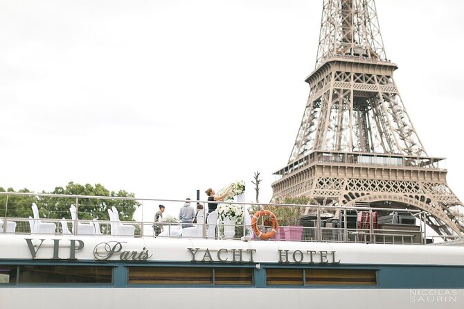 Seine River Dinner Cruise with Live Singer by VIP Yacht de Paris - Weather, river conditions, and route changes