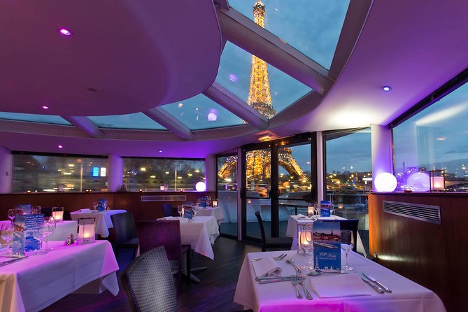 Seine River Dinner Cruise with Live Singer by VIP Yacht de Paris - What each landmark adds to the ride