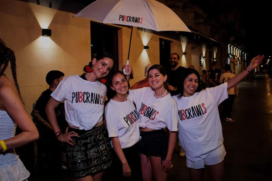 Seville: 3 Bars Pub Crawl + VIP Club Entrance & 3 Free Shots - Three bars, one club, and a very late Seville night