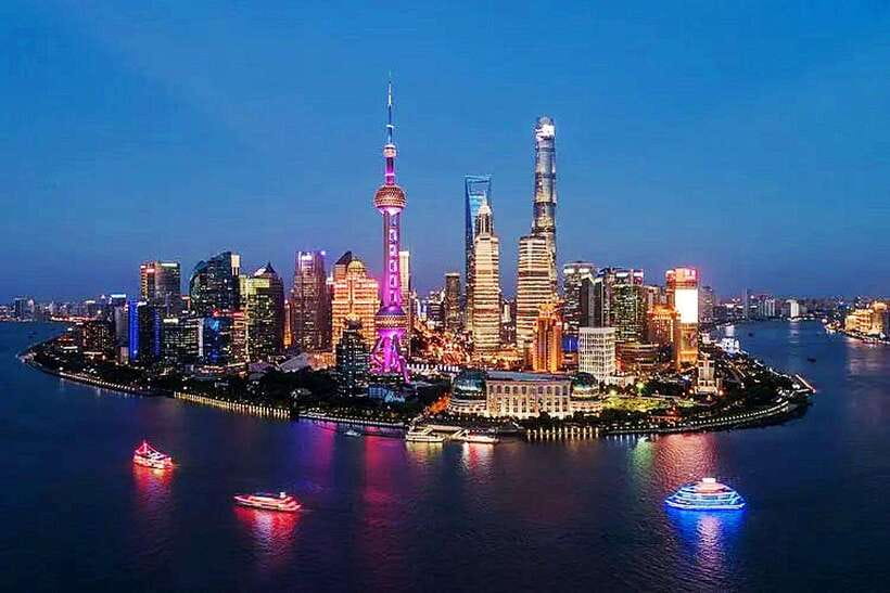 Shanghai Night River Cruise VIP Seat with Authentic Dinner - Key points at a glance
