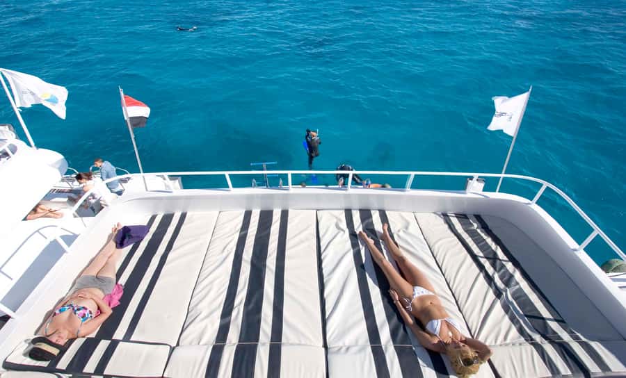Sharm El-Sheikh: Luxury Ras Mohammed & White Island Cruise - The second reef stop gives you more time below the surface