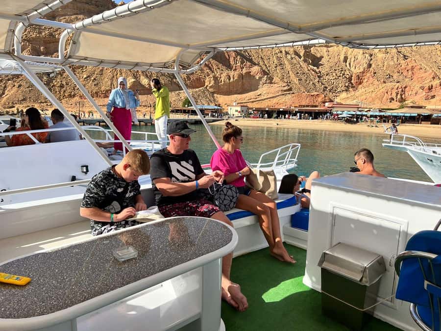 Sharm: Luxury Private Yacht with optional Lunch & Drinks - Lunch from the onboard chef