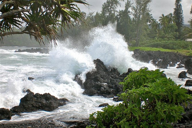 Small-Group Road to Hana Luxury Tour - Puaʻa Kaʻa State Park: the possible waterfall swim