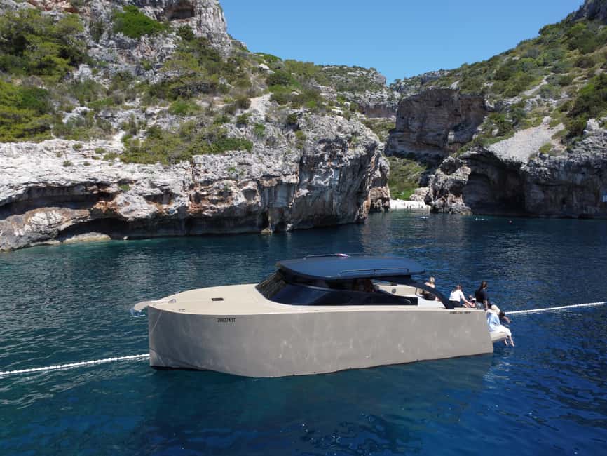 Split: Full-Day 4 Islands Tour by Luxury Boat - Bol and Zlatni Rat: your first two hours