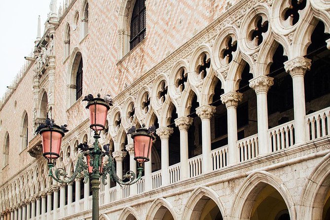 St Mark's Basilica & Doge's Palace with Secret Passages Access - Heat, stairs, and the pace of the route