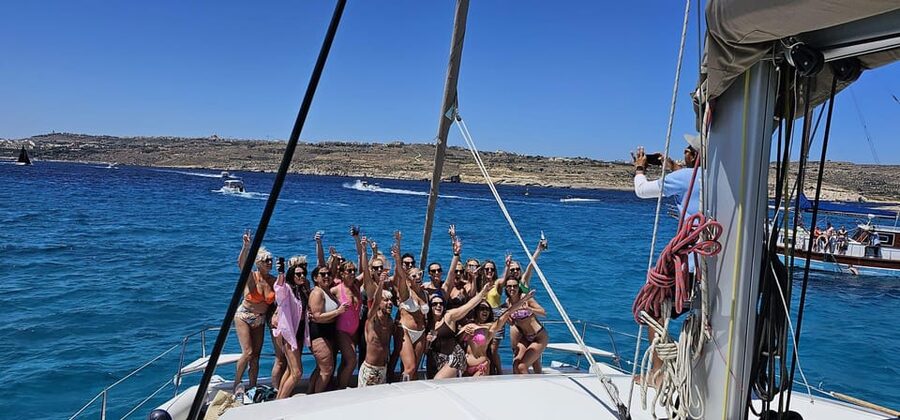 St. Paul's Bay: Half-Day Luxury Catamaran Tour with Drinks - Should you book it?