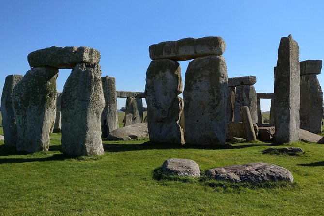 Stonehenge Half-Day luxury guided tour from Bath for 2-8 - Small details that make the day easier