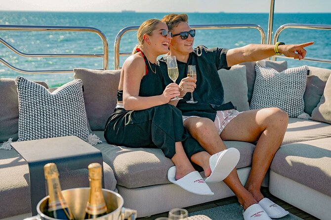 Sunseeker Superyacht: VIP Dining, Premium Drinks & Music - A three-hour dinner with Dubai moving past you