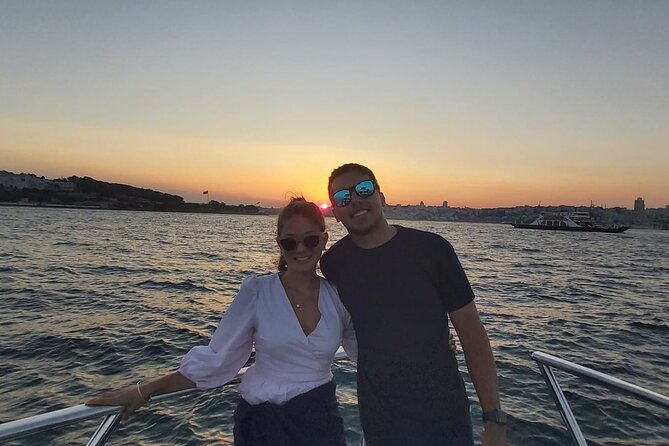 Sunset Cruise on Luxury Yacht with Transfers - Asian Istanbul: Anadolu Fortress and Küçüksu