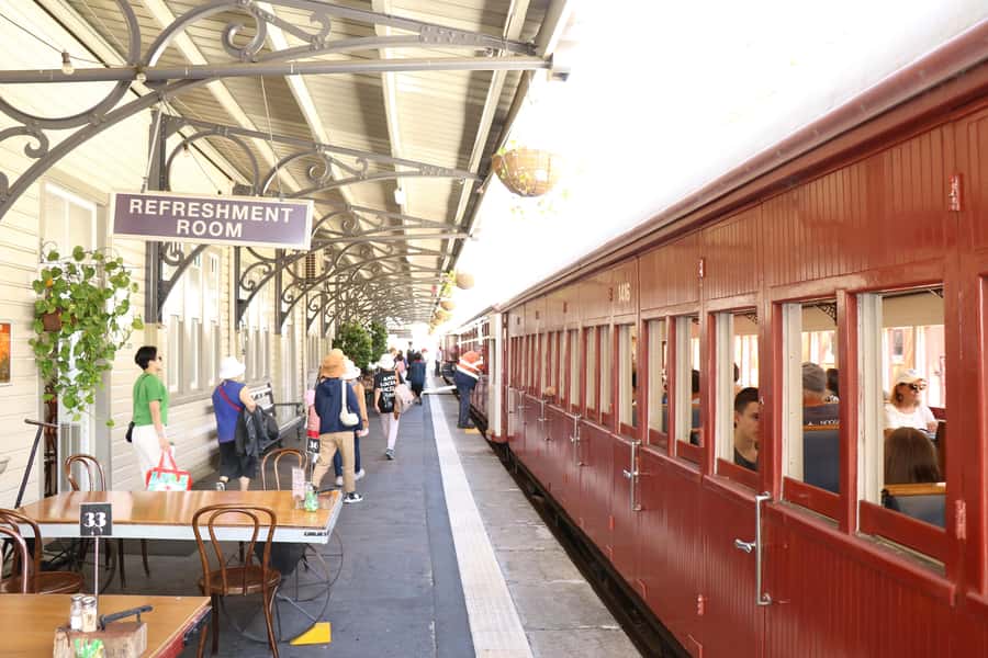 Sunshine Coast: VIP Booth Shared Mary Valley Rattler - What the shared booth is really like