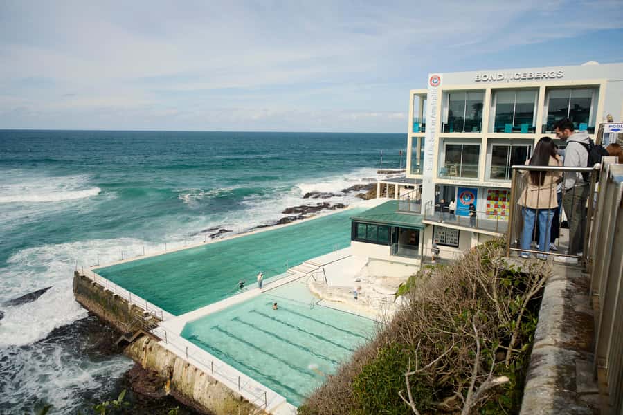 Sydney: City and Bondi Beach Private Luxury Half-Day Tour - Key points at a glance