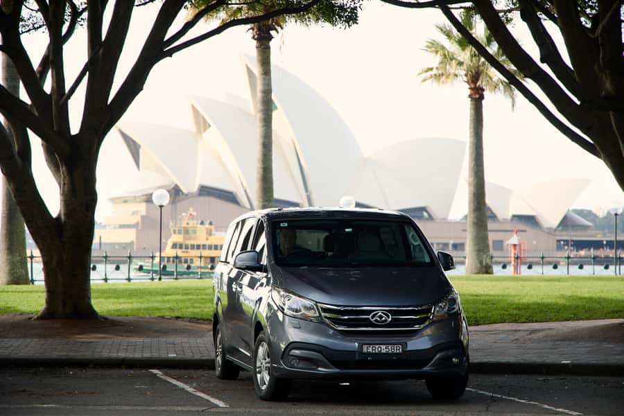 Sydney: City and Bondi Beach Private Luxury Half-Day Tour - From The Rocks to Woolloomooloo