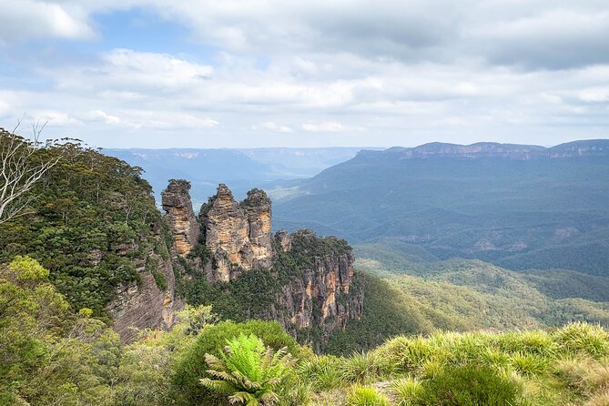 Sydney: Luxury Blue Mountains Adventure as a Small Group Day Tour - Cahill’s Lookout adds a quieter final view