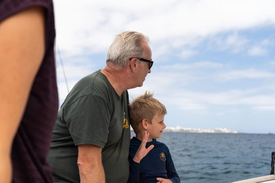 Tenerife: 2, 3 & 4 Hour Private Luxury Motorboat Charter - Four hours brings the full set of extras
