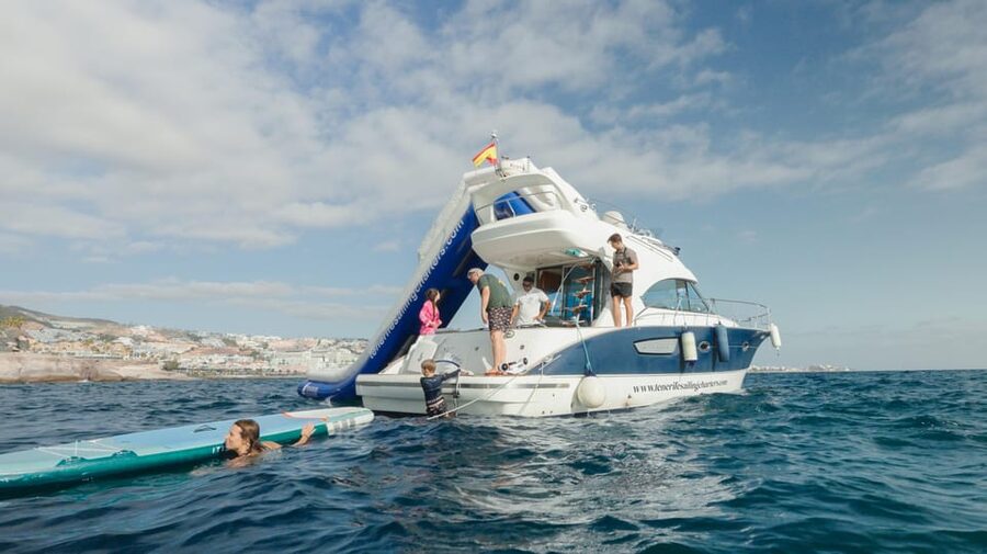 Tenerife: Private Luxury Yacht Sunset Cruise - Cruising toward La Caleta