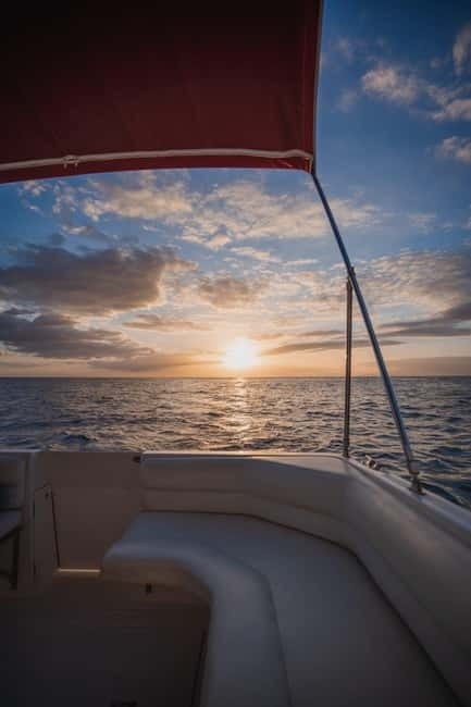 Tenerife: VIP Private Luxury 2 Hour Sunset Boat Charter - Setting out from Pantalon 2