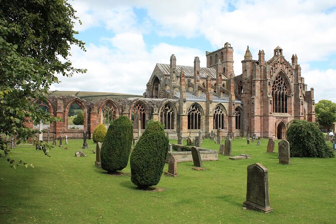 The Scottish Borders Full-Day Private Tour in a Luxury Minivan with Local Guide - Scott’s View and time for photographs