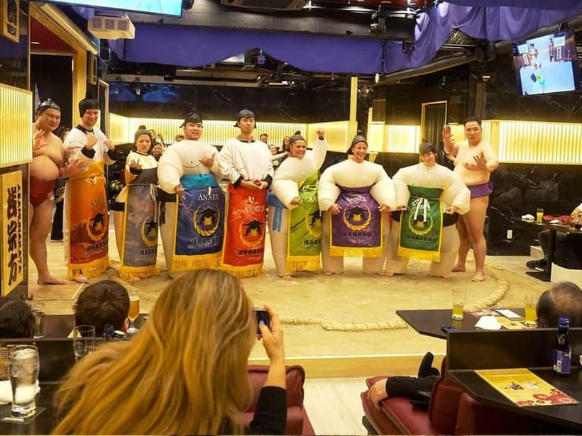 Tokyo:Luxury Sumo Show Experience & Japanese cuisine & Drink - What happens in the sumo ring