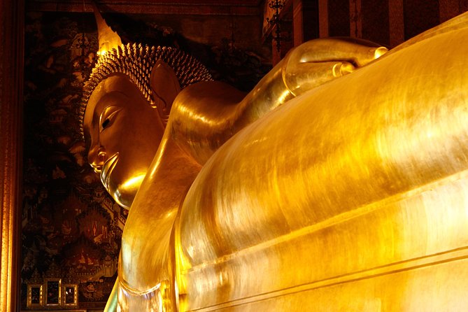 Top 3 Must-see Temples in Bangkok Private Tour [Optional Luxury] - Wat Pho and the giant reclining Buddha