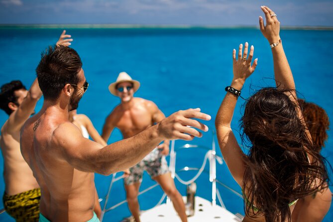 Tulum Luxury Escape – 4h All Inclusive on 43' Private Yacht - Snorkeling and paddleboarding in clear water