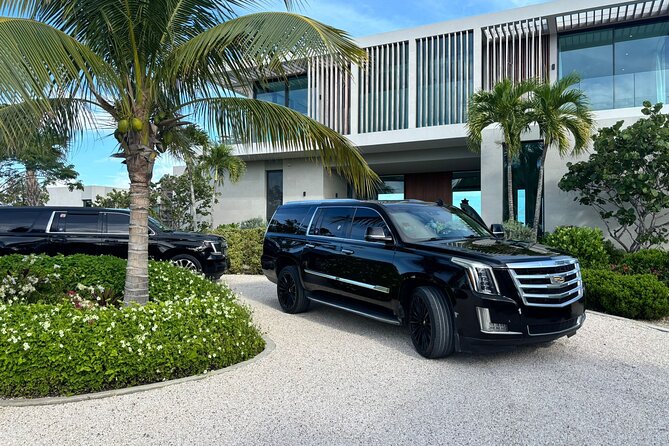 Turks and Caicos Private SUV And VIP Airport Transportation - Families should pay attention to the car seats