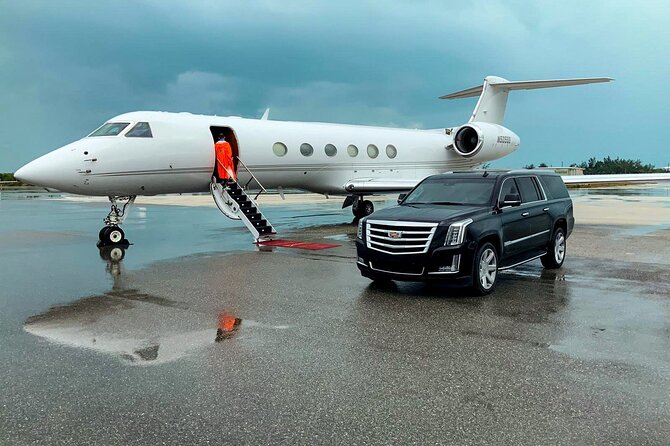 Turks and Caicos Private SUV And VIP Airport Transportation - Finding the driver after you land