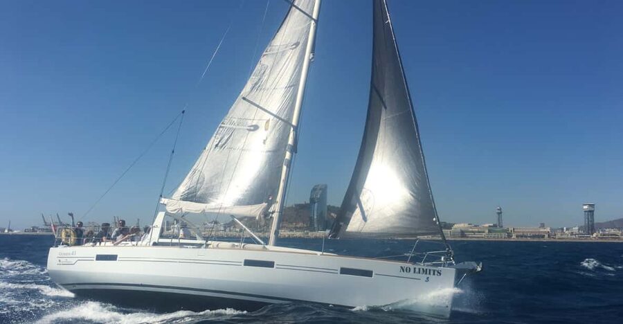 Two Hour Luxury Sailing Experience with Open Bar - Drinks, snacks, and time on deck