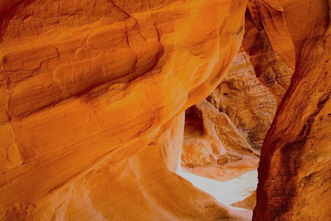 Valley of Fire/ Mojave Desert VIP Small Group Tour From Las Vegas - Beehives and the first look at Valley of Fire