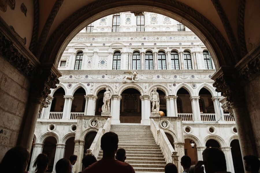 Venice: After-Hours St. Mark’s & Doge's Palace VIP Tour - The break between the two monuments