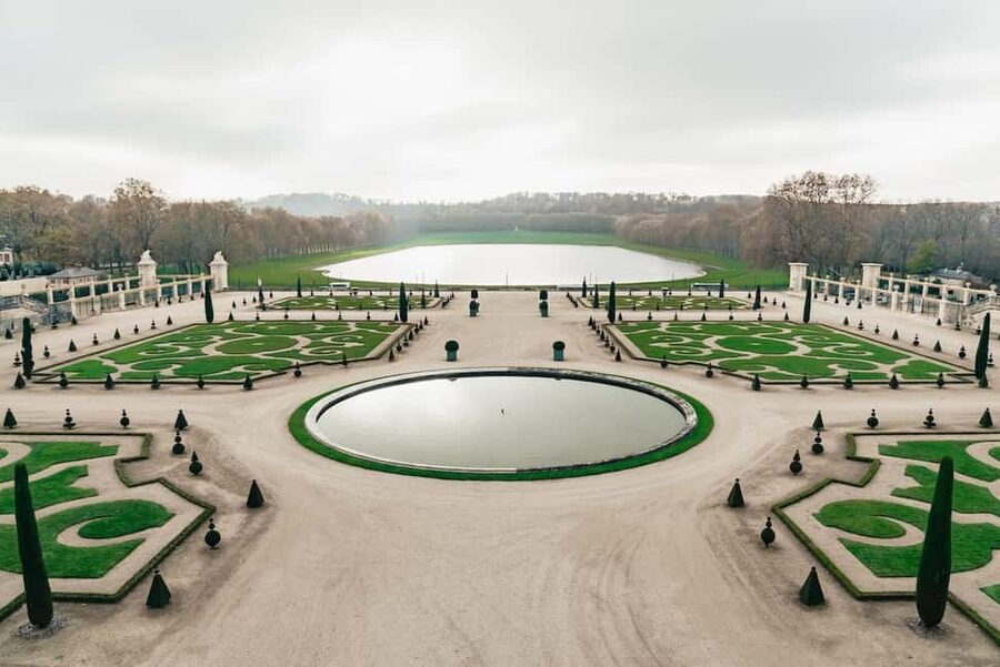Versailles: Entry ticket & Private Apartments VIP Tour - Key points at a glance