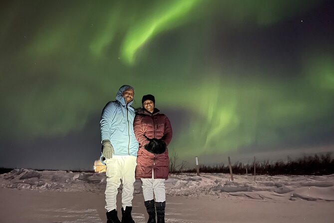 Vip Aurora Adventure from Fairbanks - Photo help from Antonio