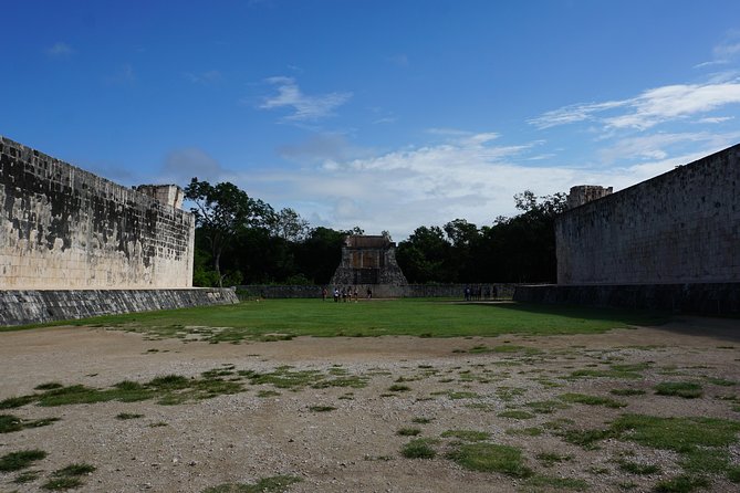 VIP Chichen Itza Private Tour - Luxury Car - What the private car adds to a 10-hour day