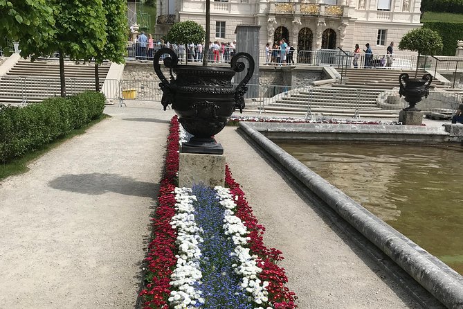 VIP Day Trip Neuschwanstein and Linderhof Castle from Munich - Lunch needs a little planning