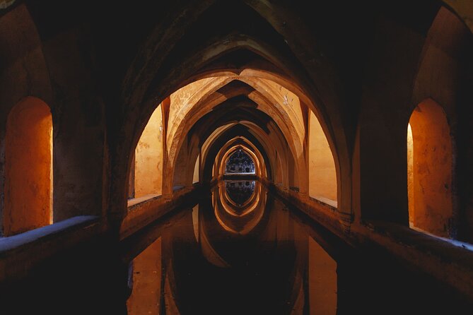 VIP Guided Seville Alcazar Pre-Opening, Cathedral & Old Town - Climbing the Giralda for a wider view