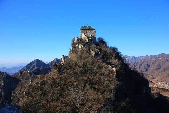 VIP Hiking Adventure Tour for Jiankou Great Wall - The downhill route toward Mutianyu