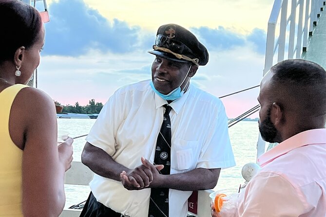 VIP Jazz Dinner Cruise with Private Tour and Open Bar Option - Your host can shape the whole evening