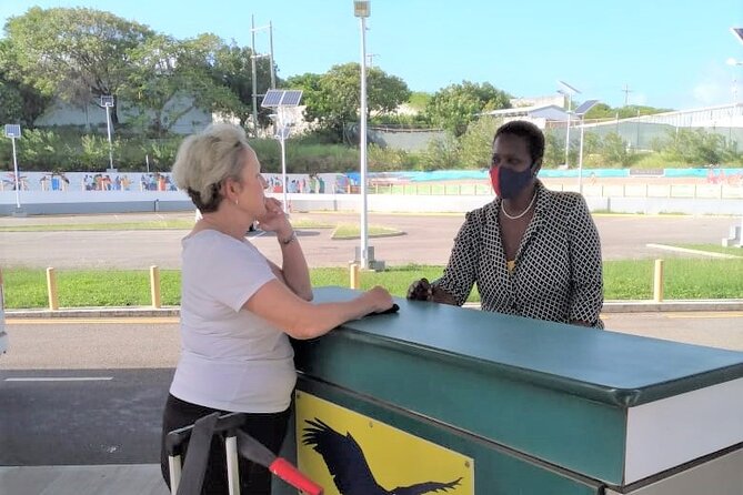 VIP Meet and Greet Fast Track on Arrival at Antigua Airport - without Transfers - Finding your driver or resort representative