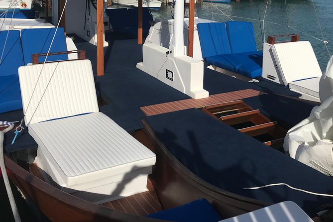 VIP Morning Delight Champagne Sailing and Snorkeling with Lunch - Second water stop: Catalina Bay