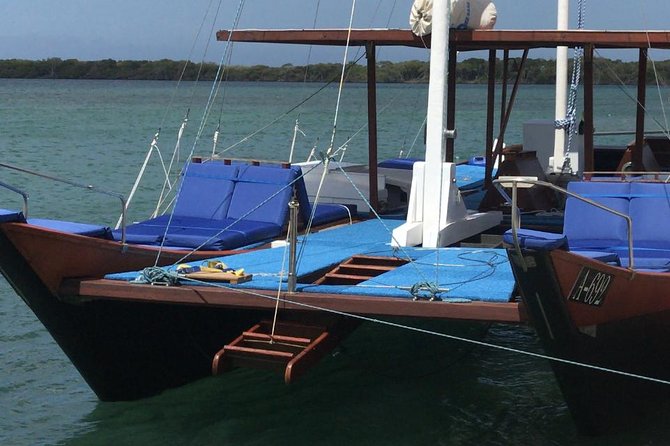 VIP Morning Delight Champagne Sailing and Snorkeling with Lunch - A quiet boat morning instead of a party cruise