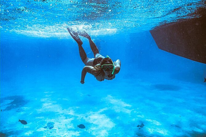 VIP Morning Delight Champagne Sailing and Snorkeling with Lunch - Setting sail with the Blue Melody or Black Pearl