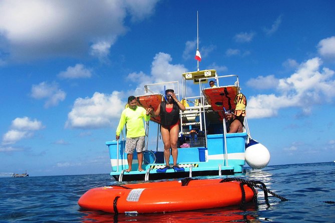 VIP Private Glass Bottom Boat and Snorkeling, 3 Reefs in Cozumel - Guides, safety, and the feel onboard