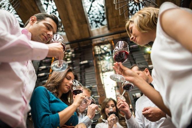 VIP Swan Valley Wine Tour - Premium Small Group Wine & Gourmet Experience - Leaving Perth and getting your bearings