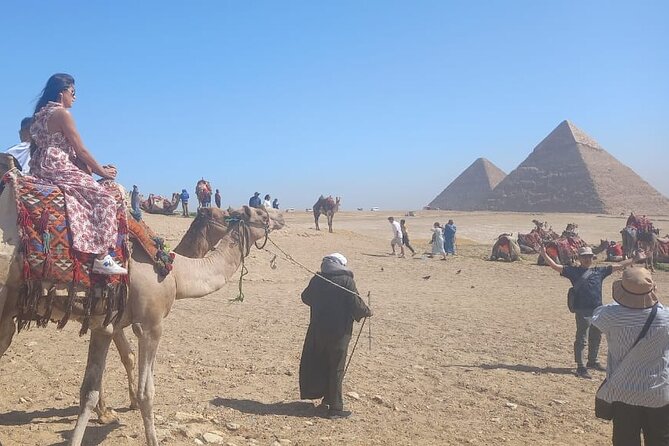 Vip Top Private Tour to Giza Pyramids and Sphinx with camel ride - Seeing the Great Pyramid of Khufu