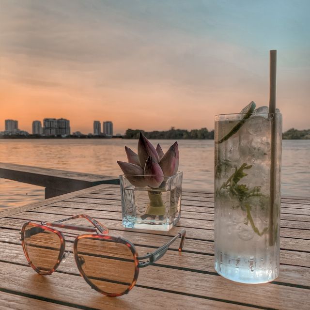 VIP Tour Enjoy Romantic Sunset by Speed Boat Free Cocktail - The final drink at The Deck or Villa Song Saigon
