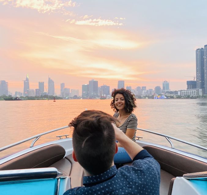 VIP Tour Enjoy Romantic Sunset by Speed Boat Free Cocktail - Saigon Bridge and Thu Thiem Bridge from the water