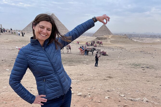 Vip Tour Giza pyramids, sphinx with Camel Ride and Vip lunch - Lunch, water, and the rhythm of a half-day
