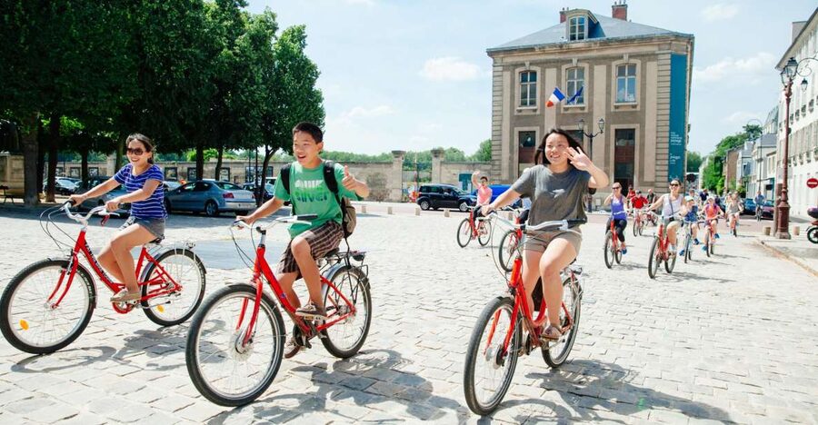 VIP Versailles Bike Tour & Kings Apartment Tour - Starting at the Versailles market