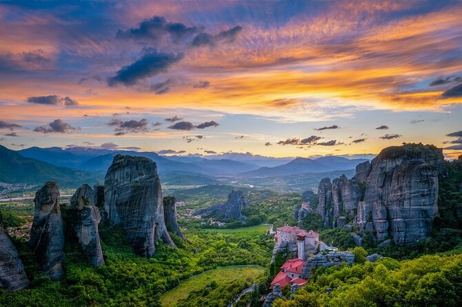 Visit Delphi & Meteora Monasteries Luxury Private Tour FromAthens - Why combine Delphi and Meteora?