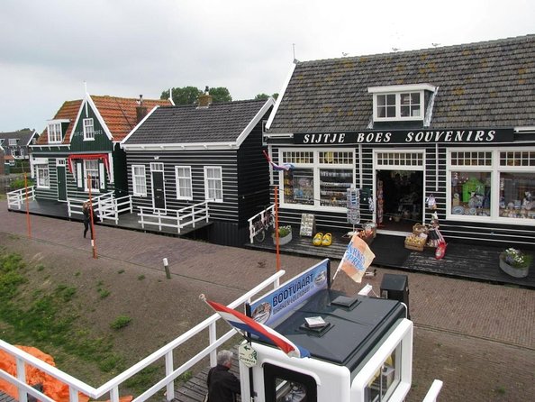 Volendam & Marken Private Tour in luxury Jaguar S Type 1/2 day - From Amsterdam streets to North Holland villages