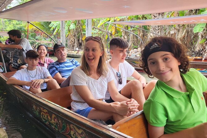 Wheelchair & Luxury Tour to Floating & Railway Markets - A short look at coconut sugar production